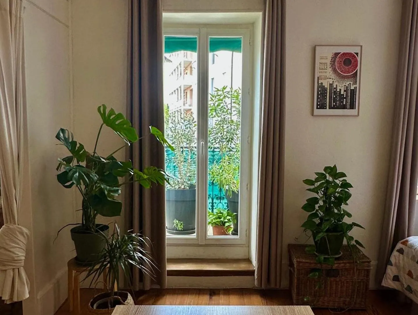 Apartment Loft Calme, Lumineux 58 M2 En Ville Parking Prive Montelimar