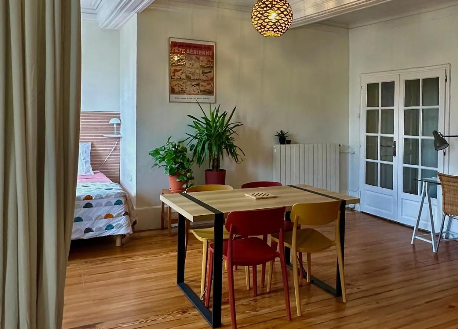 Loft Calme, Lumineux 58 M2 En Ville Parking Prive Montelimar 0*,  France
