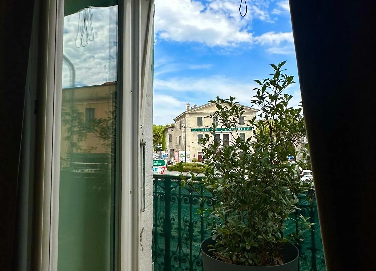 Loft Calme, Lumineux 58 M2 En Ville Parking Prive Montelimar